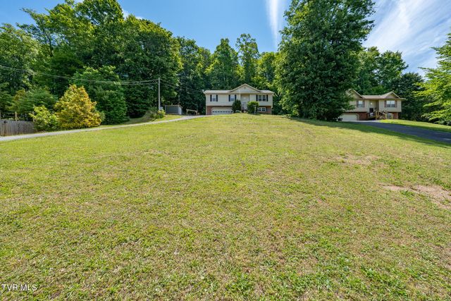 317 Chestnut Grove Church Road, Jonesborough, TN 37659