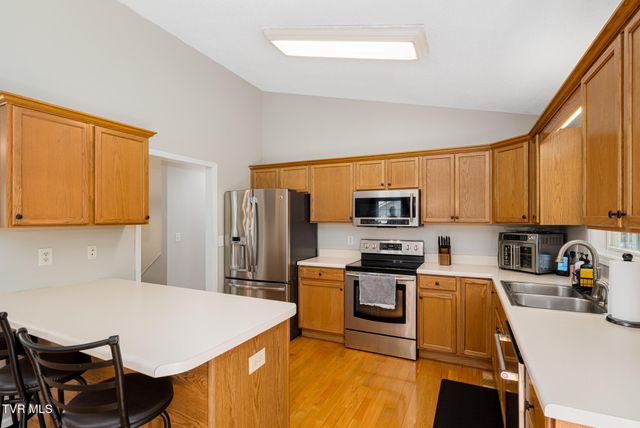 317 Chestnut Grove Church Road, Jonesborough, TN 37659