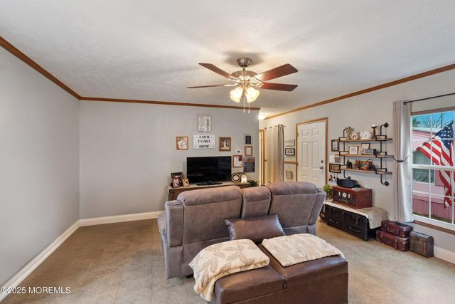 45 Beaver Avenue, Whiting, NJ 08759