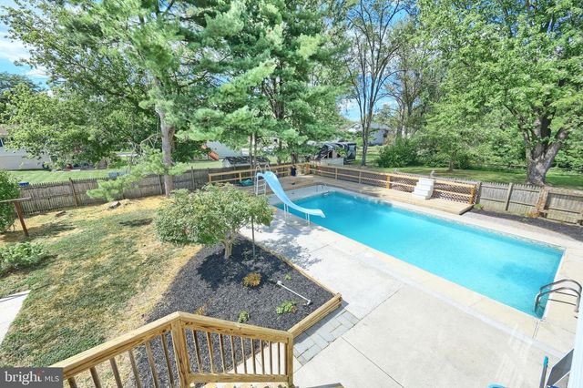 65 BAUGHER DR, Hanover, PA 17331