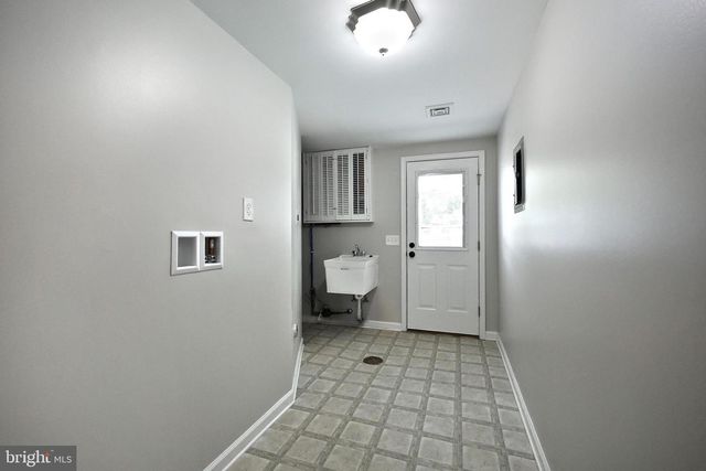 65 BAUGHER DR, Hanover, PA 17331