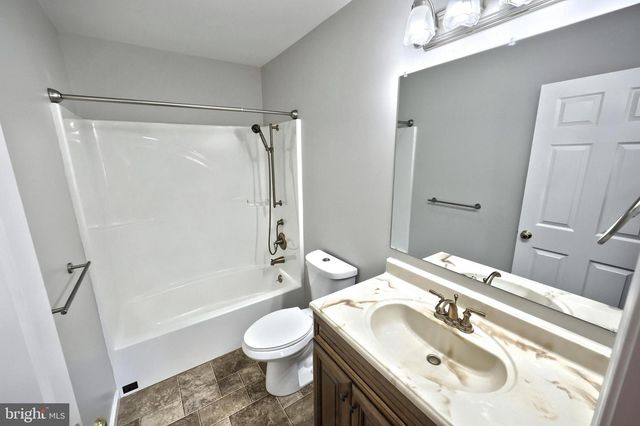 65 BAUGHER DR, Hanover, PA 17331