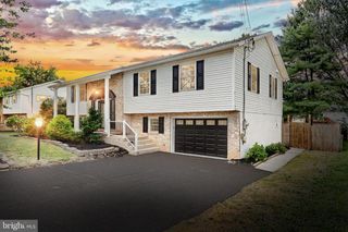 65 BAUGHER DR, Hanover, PA 17331