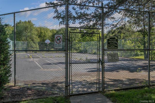 49 Olde Wagon Road, Warwick, NY 10990