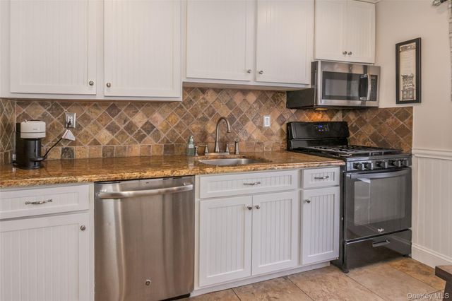 49 Olde Wagon Road, Warwick, NY 10990