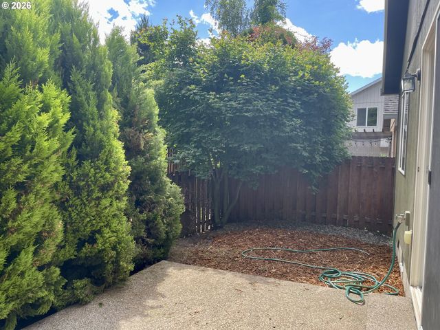 16760 Sw SOMES Ln, Beaverton, OR 97078