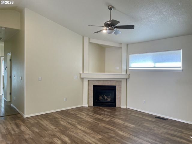 16760 Sw SOMES Ln, Beaverton, OR 97078