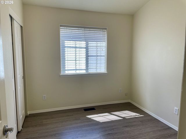 16760 Sw SOMES Ln, Beaverton, OR 97078