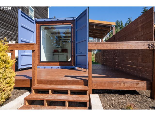 339 HILLSDALE St, Tillamook, OR 97141