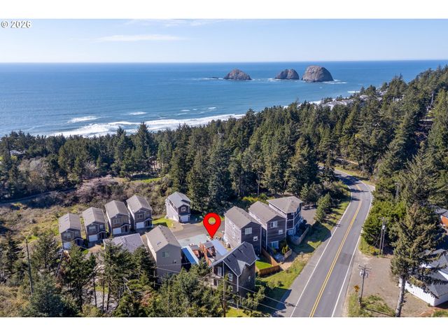 339 HILLSDALE St, Tillamook, OR 97141