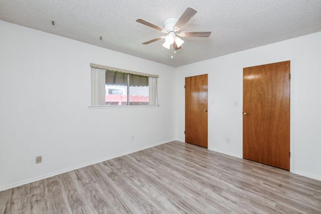 5927 E Garland Avenue, Fresno, CA 93727