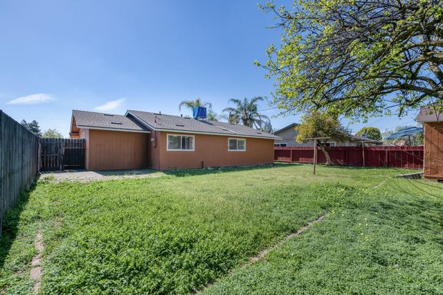 5927 E Garland Avenue, Fresno, CA 93727