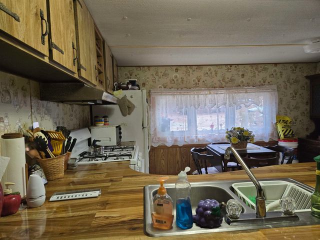 23 Liscomb Cir Unit 24, Gilford, NH 03249