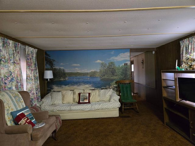 23 Liscomb Cir Unit 24, Gilford, NH 03249