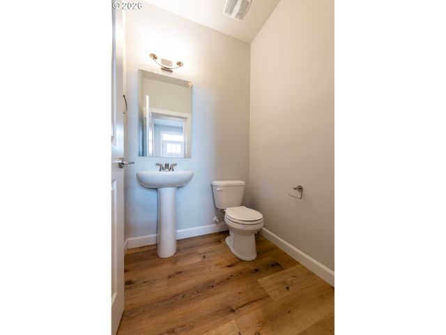 13716 Nw 7TH Pl, Vancouver, WA 98685