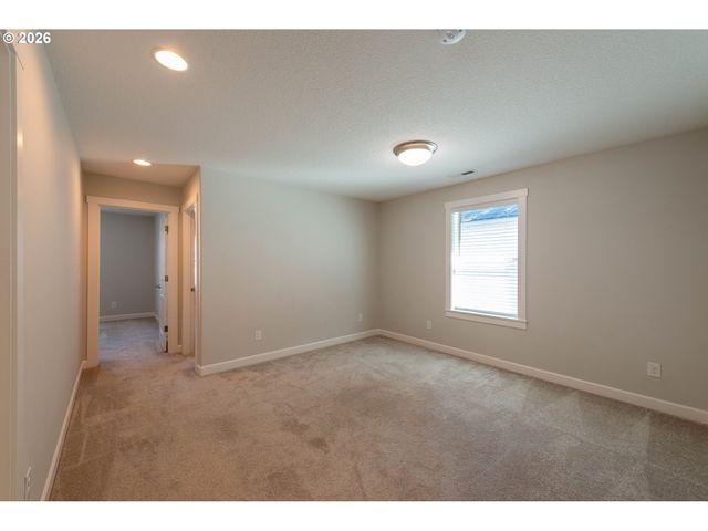 13716 Nw 7TH Pl, Vancouver, WA 98685