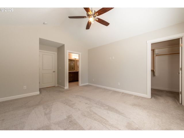 13716 Nw 7TH Pl, Vancouver, WA 98685