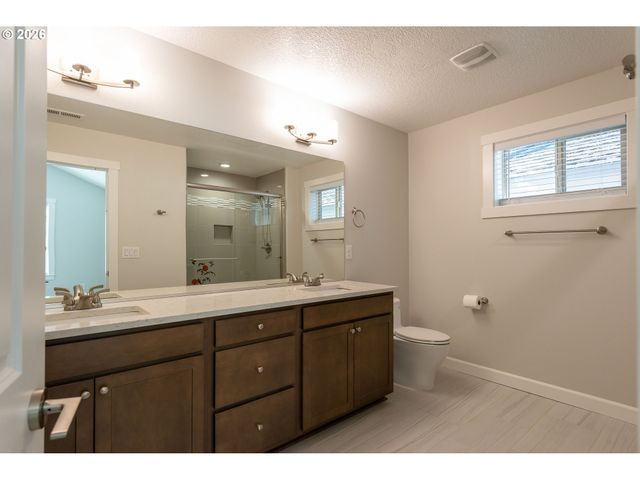 13716 Nw 7TH Pl, Vancouver, WA 98685