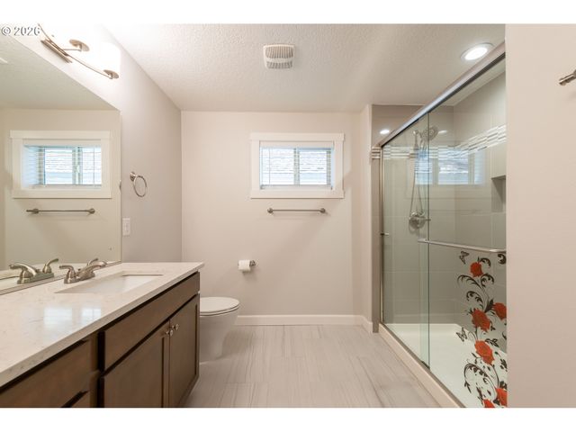 13716 Nw 7TH Pl, Vancouver, WA 98685