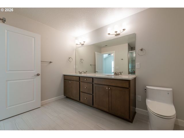 13716 Nw 7TH Pl, Vancouver, WA 98685
