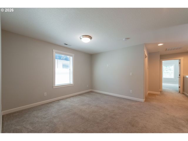13716 Nw 7TH Pl, Vancouver, WA 98685