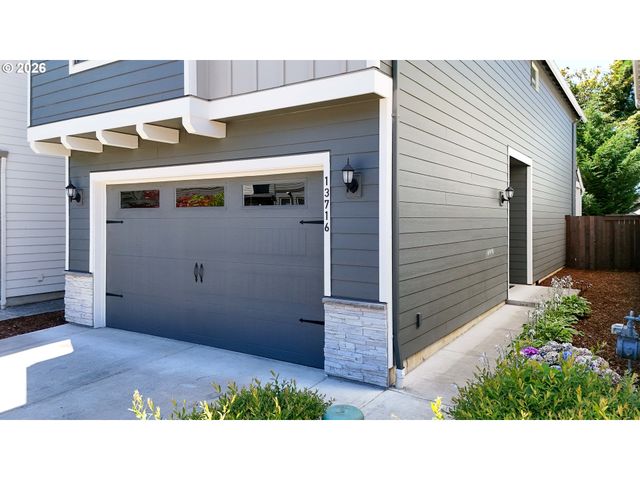 13716 Nw 7TH Pl, Vancouver, WA 98685