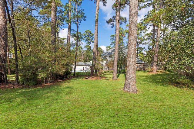 6131 Knollview Drive, Spring, TX 77389