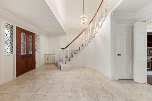 6131 Knollview Drive, Spring, TX 77389