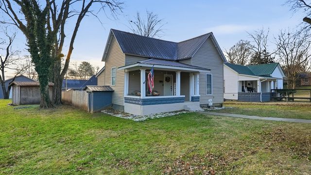305 Pine Avenue, South Pittsburg, TN 37380