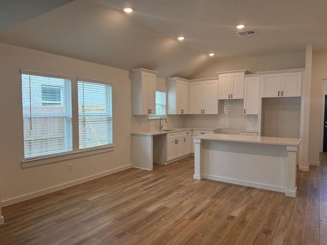 8314 Amethyst Valley Lane, Angleton, TX 77515