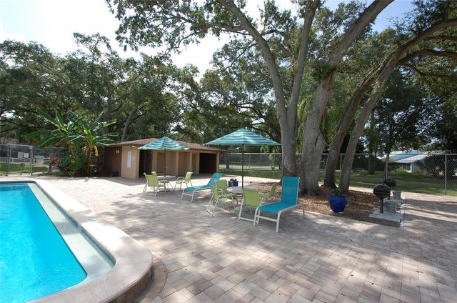 3300 FOX CHASE CIRCLE N 216, Palm Harbor, FL 34683