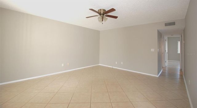 3300 FOX CHASE CIRCLE N 216, Palm Harbor, FL 34683