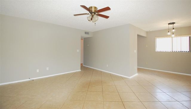 3300 FOX CHASE CIRCLE N 216, Palm Harbor, FL 34683