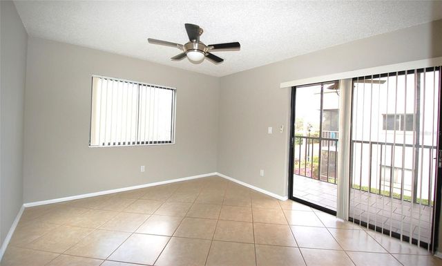 3300 FOX CHASE CIRCLE N 216, Palm Harbor, FL 34683