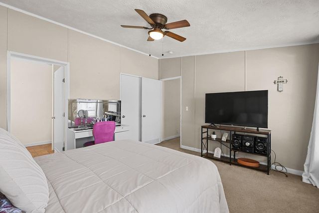 450 Reuben White Drive, Crosby, TX 77532