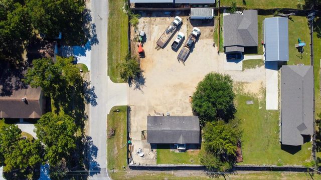 450 Reuben White Drive, Crosby, TX 77532