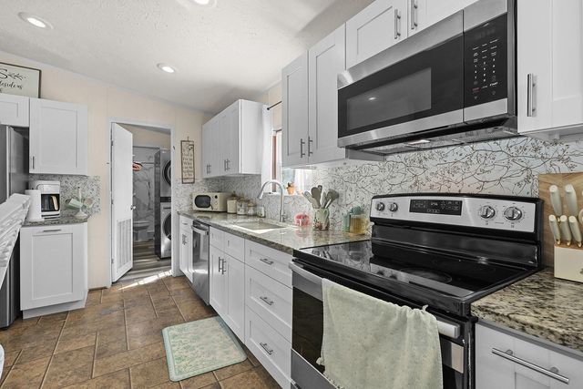 450 Reuben White Drive, Crosby, TX 77532