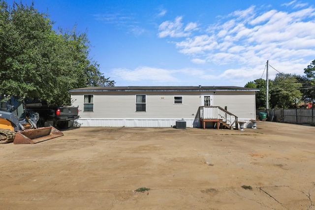 450 Reuben White Drive, Crosby, TX 77532