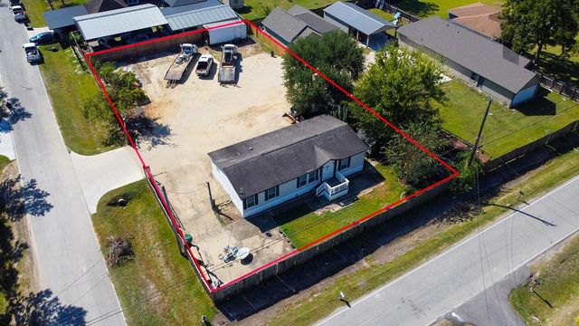 450 Reuben White Drive, Crosby, TX 77532