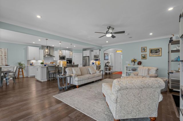 1201 Tweed Ct., Myrtle Beach, SC 29579
