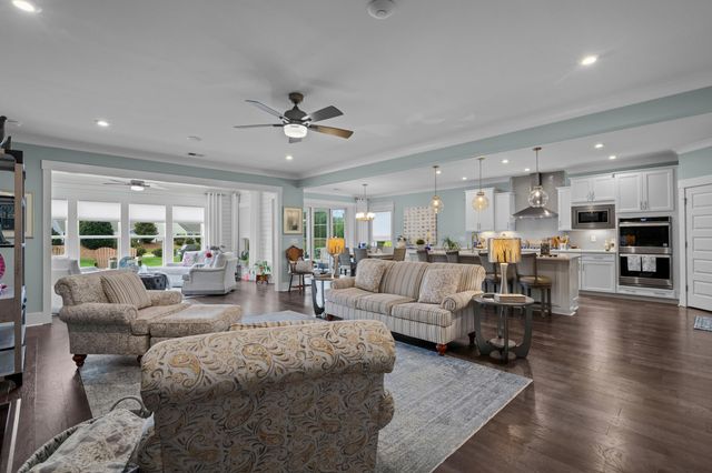 1201 Tweed Ct., Myrtle Beach, SC 29579