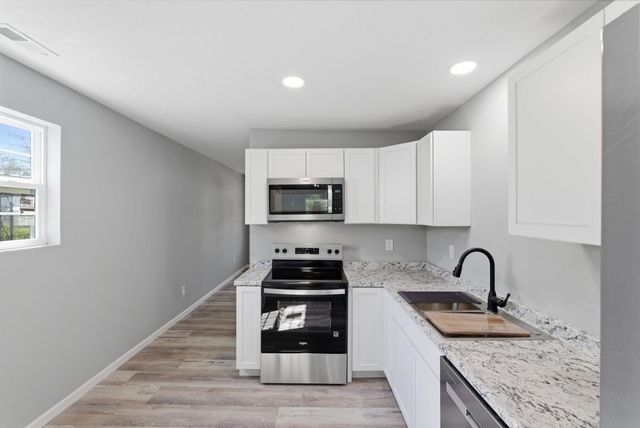 206 Dinsmore Street, Berea, KY 40403