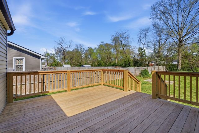 206 Dinsmore Street, Berea, KY 40403