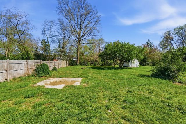 206 Dinsmore Street, Berea, KY 40403