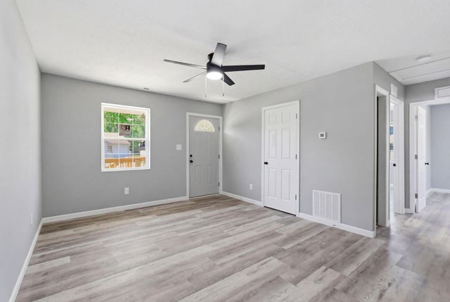 206 Dinsmore Street, Berea, KY 40403