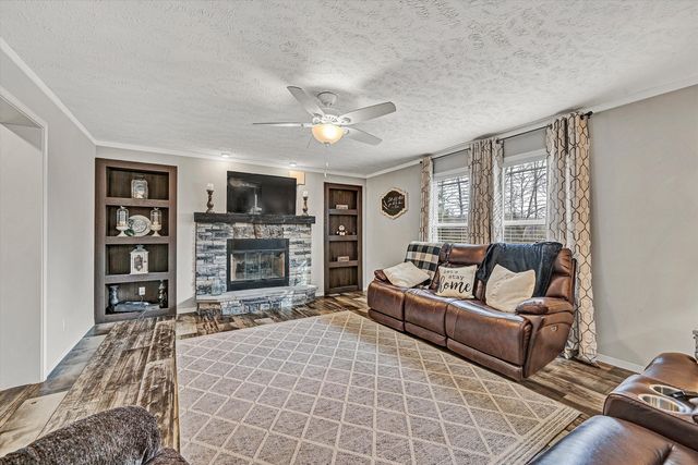 1152 Wirtz RD, Wirtz, VA 24184