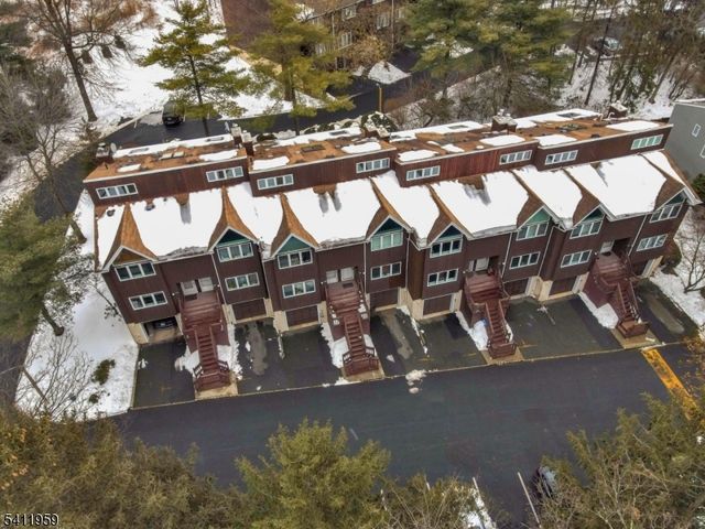 163 Marion Dr, West Orange Twp., NJ 07052