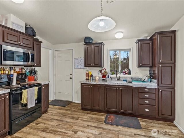 22114 S S river drive, Granite Falls, WA 98252