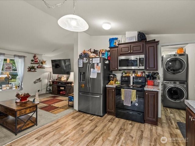 22114 S S river drive, Granite Falls, WA 98252