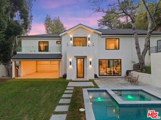 1712 N Beverly Glen Boulevard, Los Angeles, CA 90077